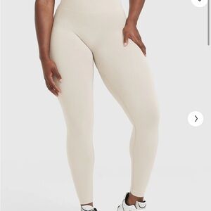 Effortless Seamless Oner active leggings in Sand